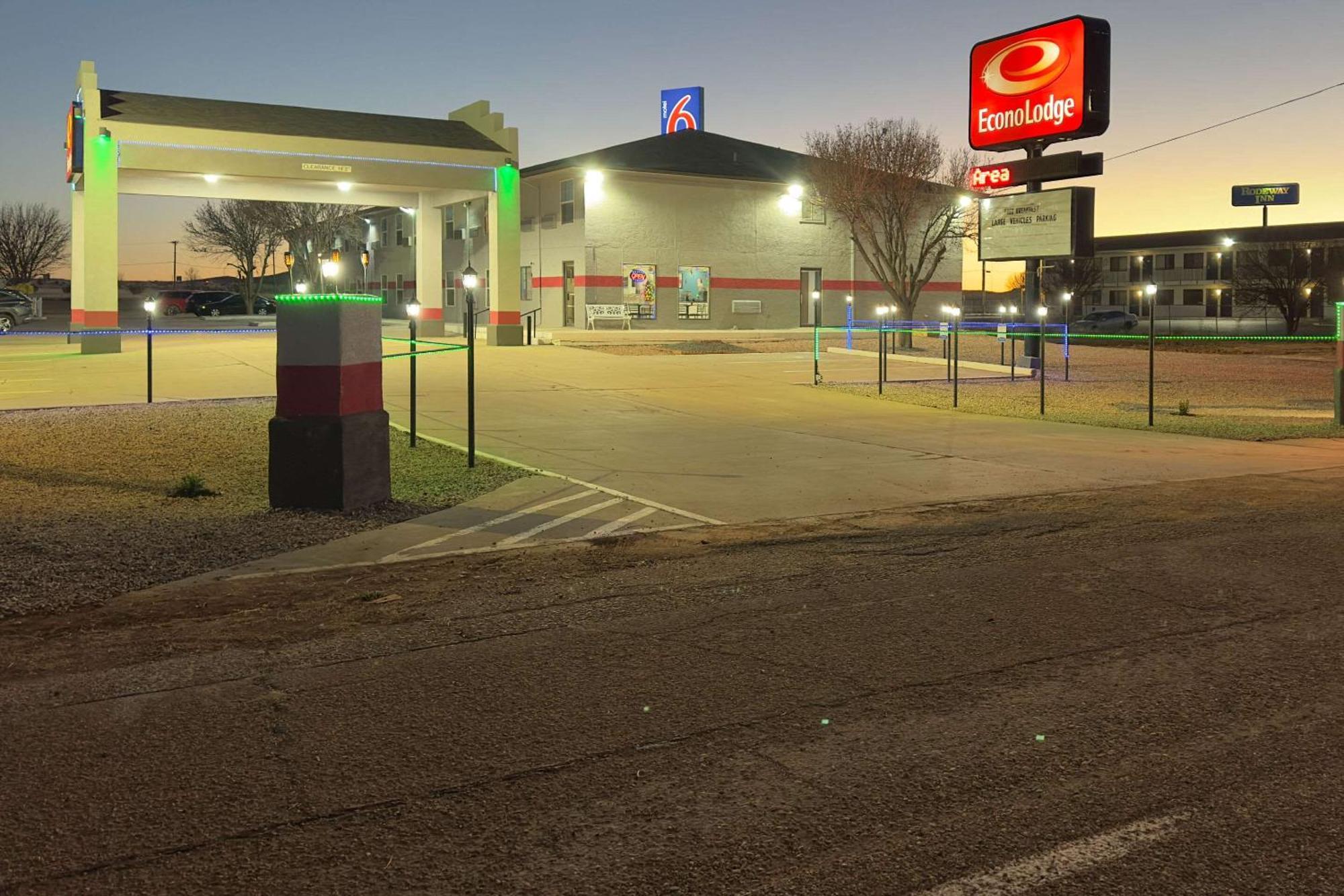 Econo Lodge Tucumcari Route 66 Экстерьер фото