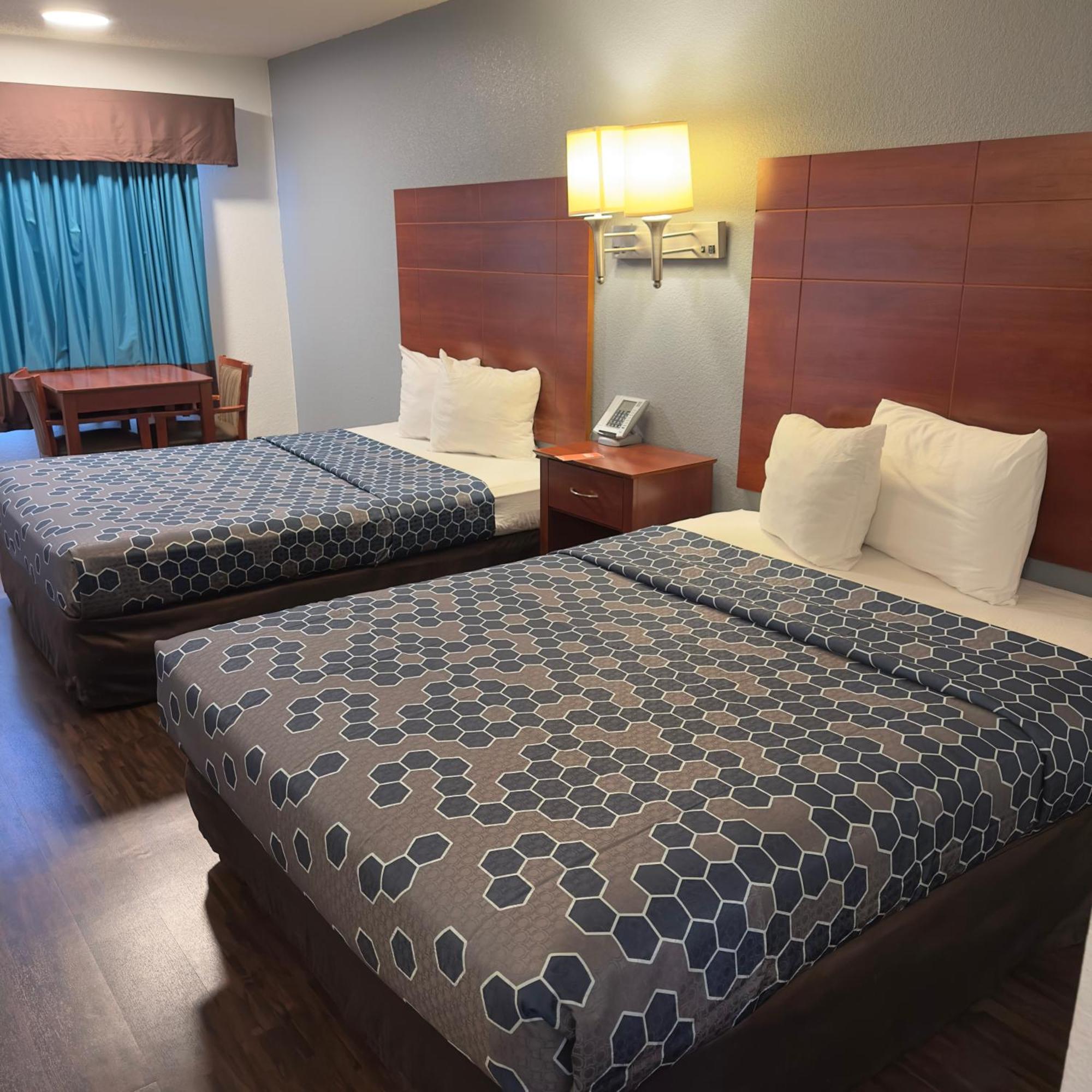 Econo Lodge Tucumcari Route 66 Экстерьер фото