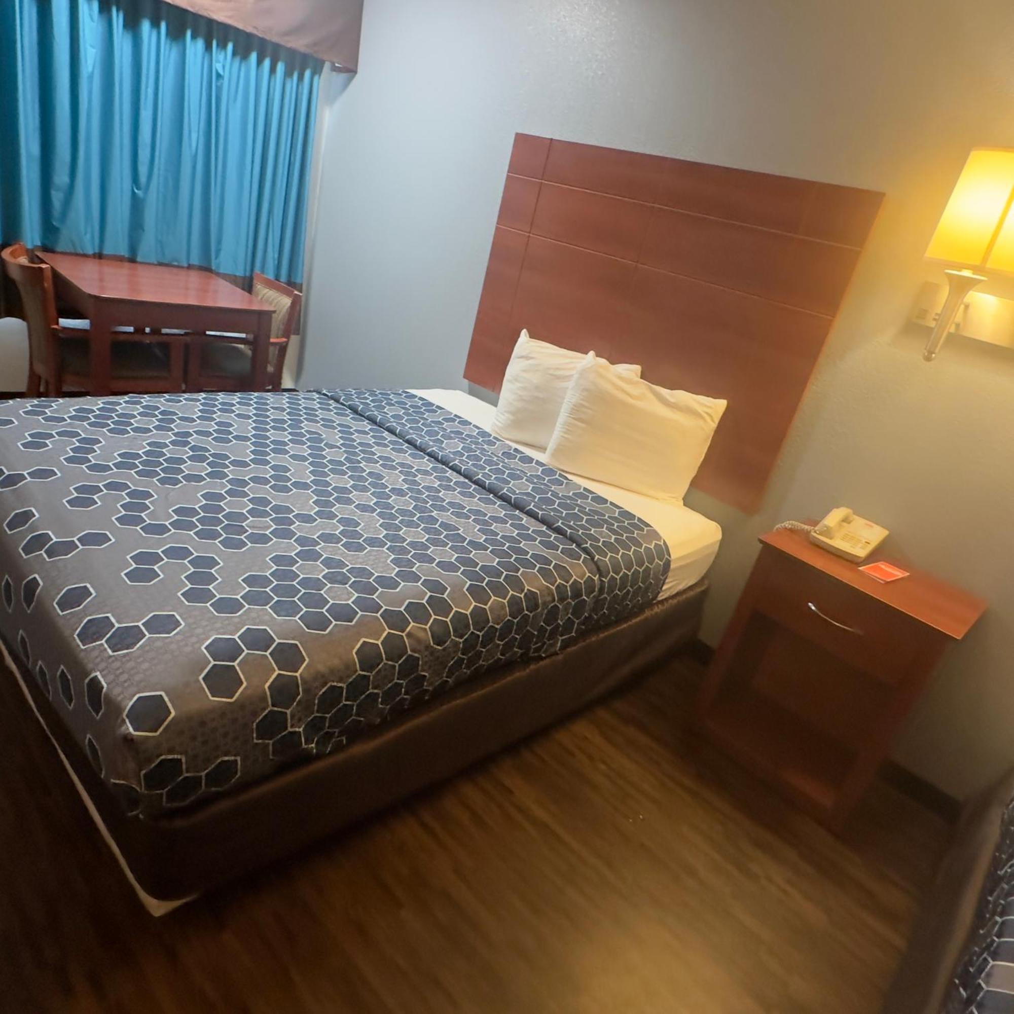 Econo Lodge Tucumcari Route 66 Экстерьер фото