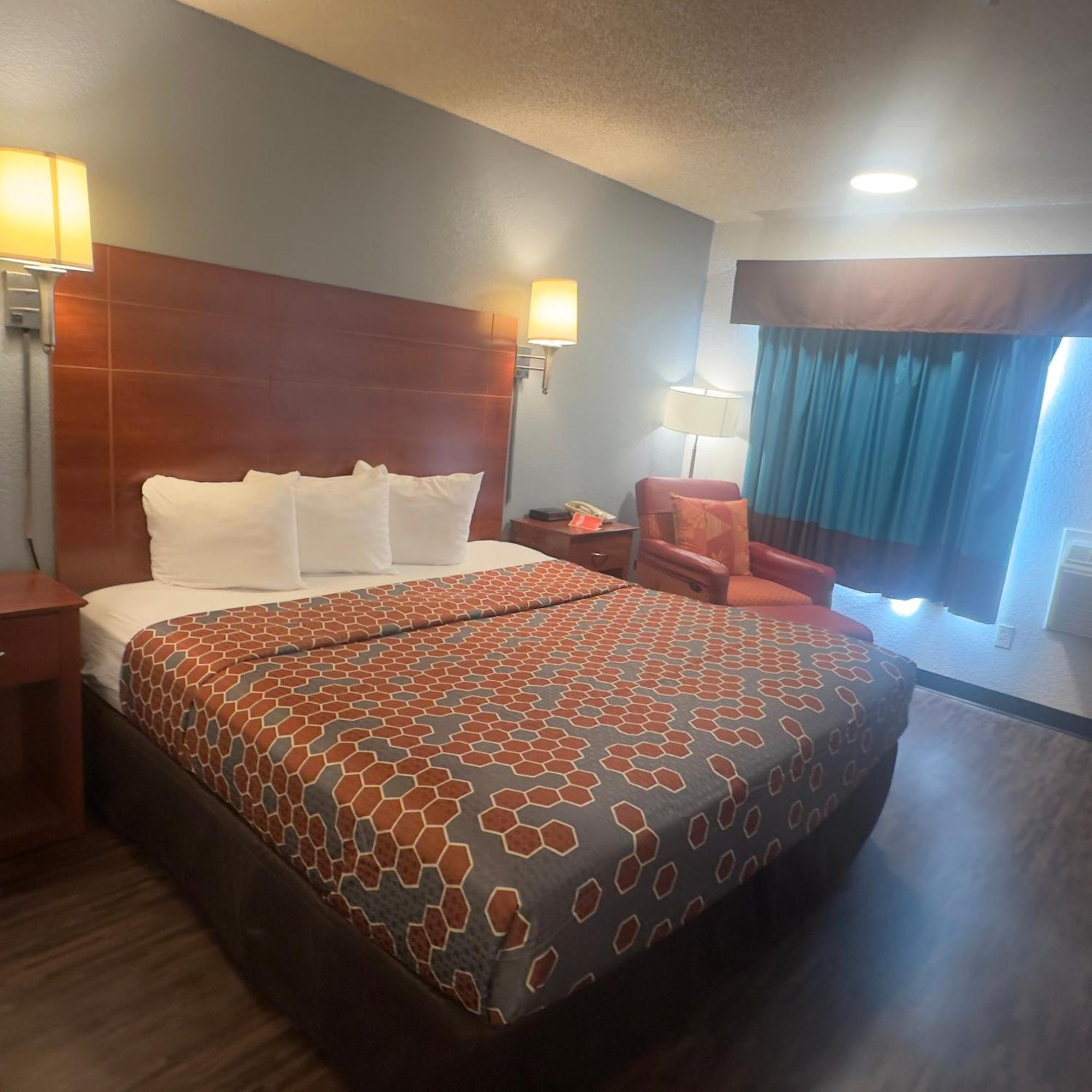 Econo Lodge Tucumcari Route 66 Экстерьер фото